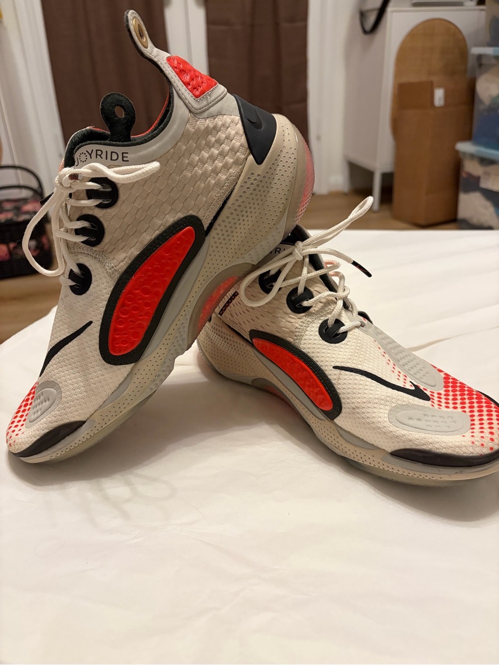 Nike Women’s Sneakers in Cream and Red-Orange